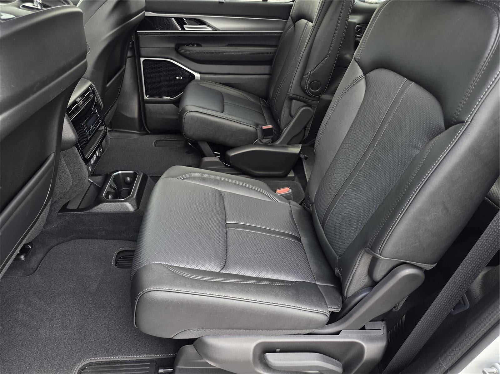 2026 Jeep Grand Wagoneer Limited Reserve