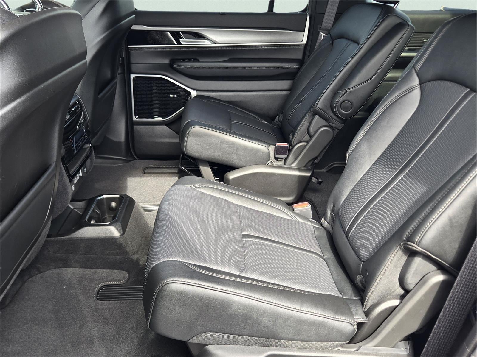 2026 Jeep Grand Wagoneer Limited Reserve