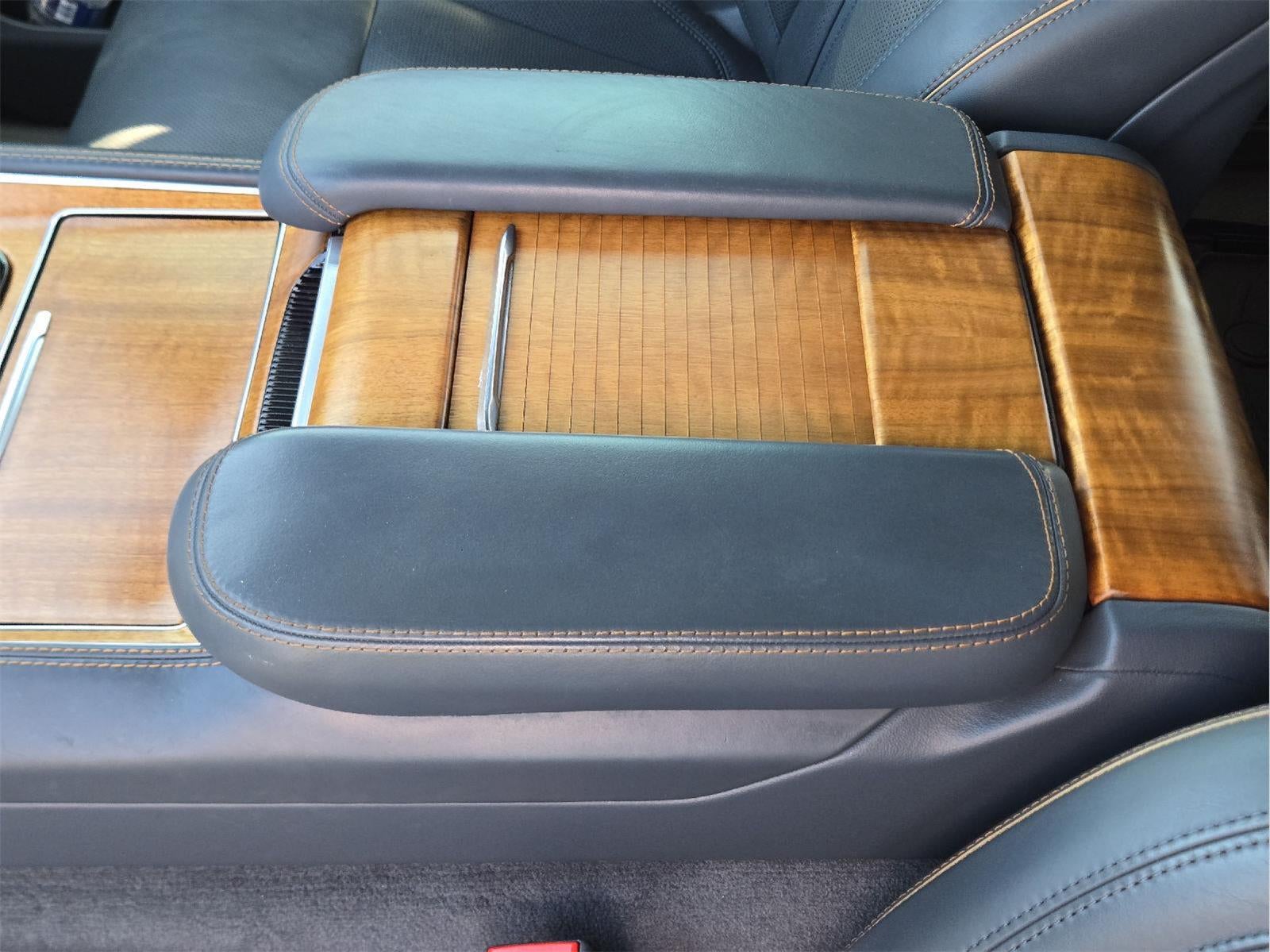 2022 Jeep Grand Wagoneer Series II