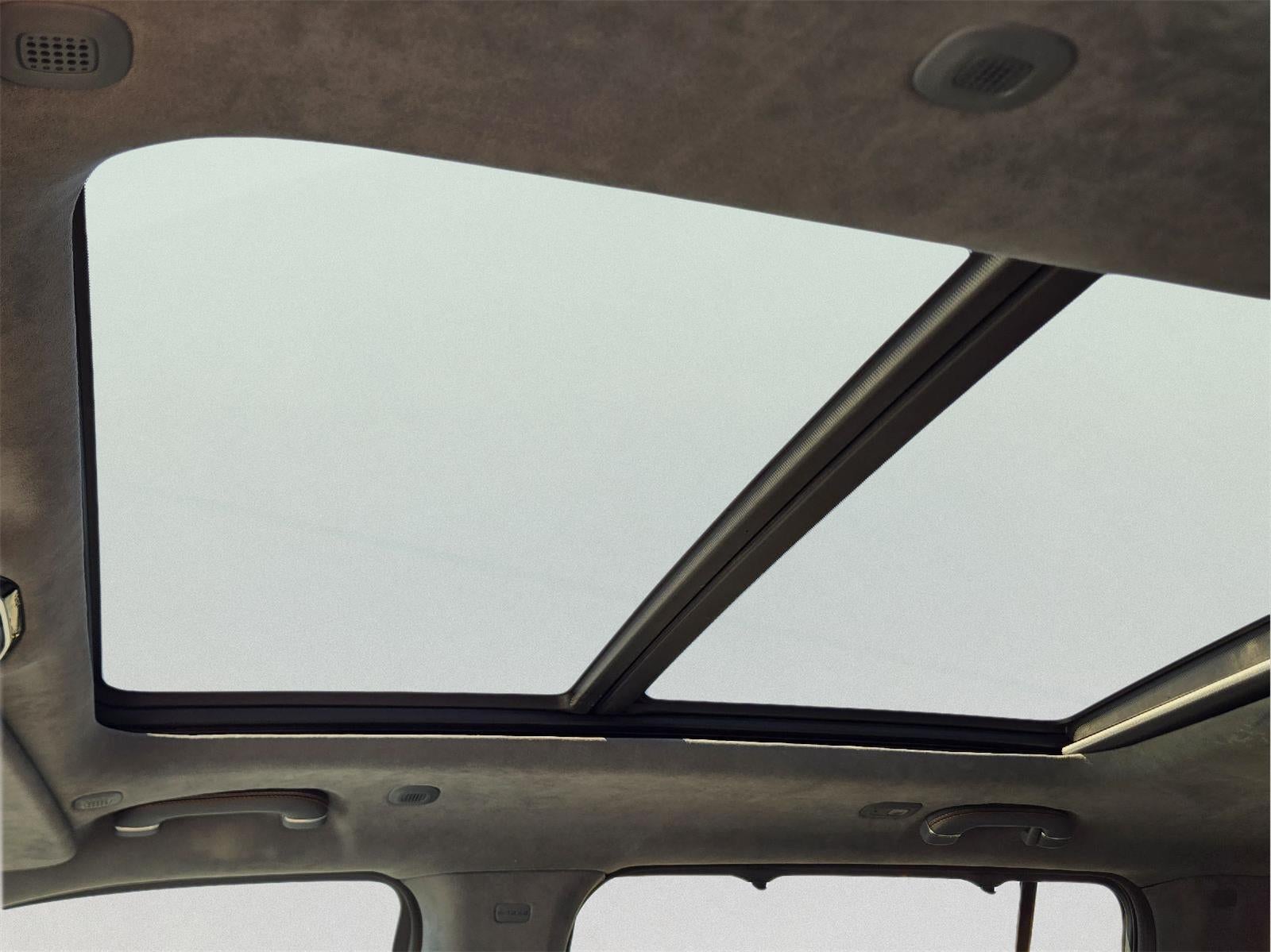 2022 Jeep Grand Wagoneer Series II