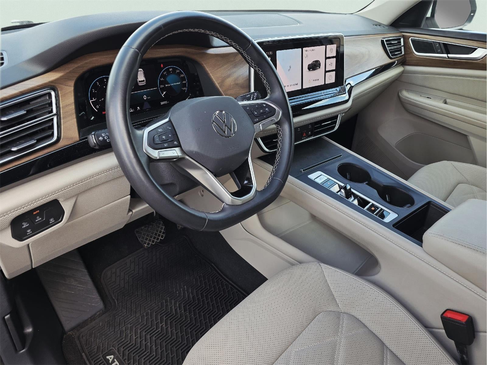 2024 Volkswagen Atlas 2.0T SE