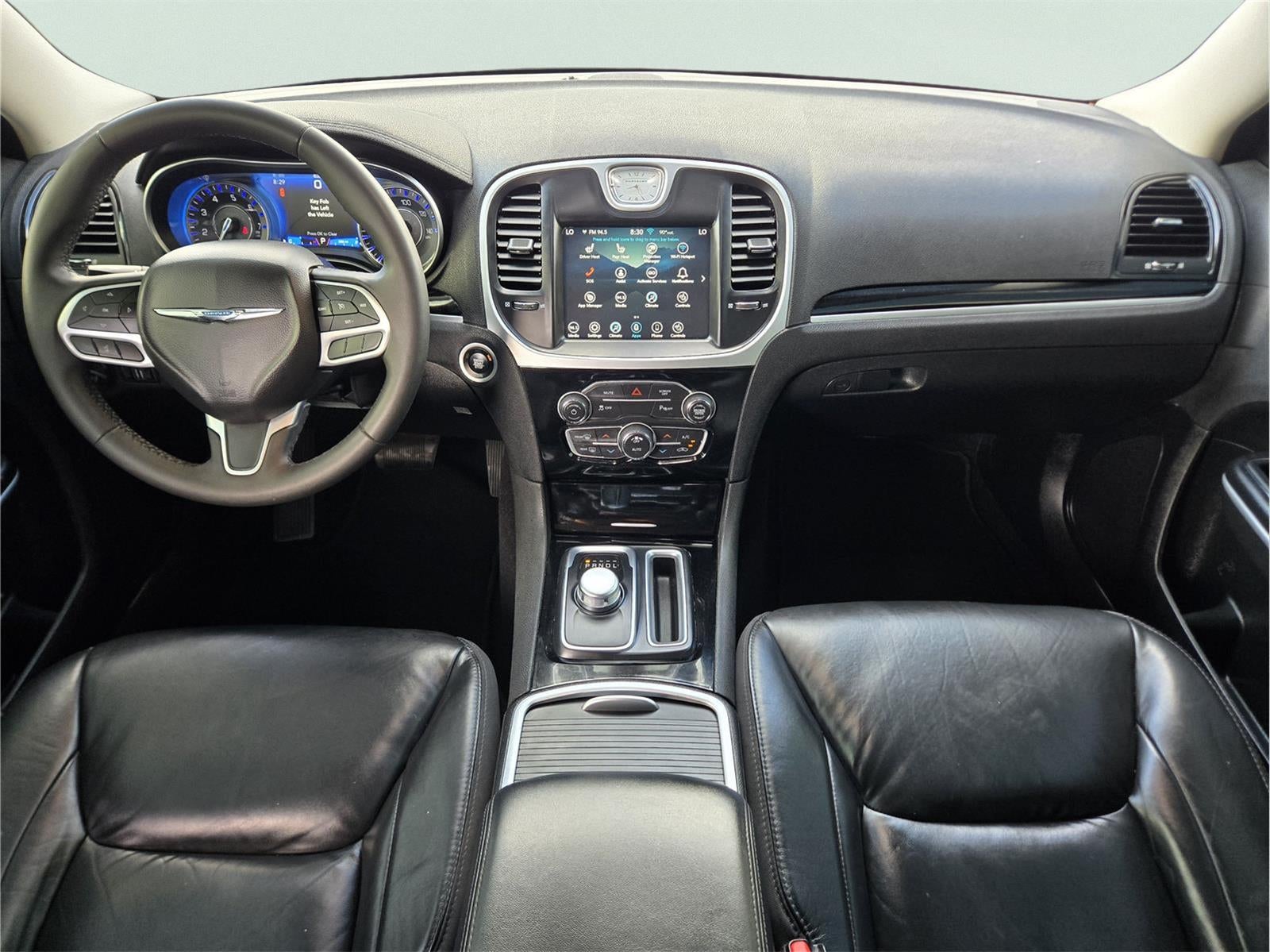 2023 Chrysler 300 Touring L