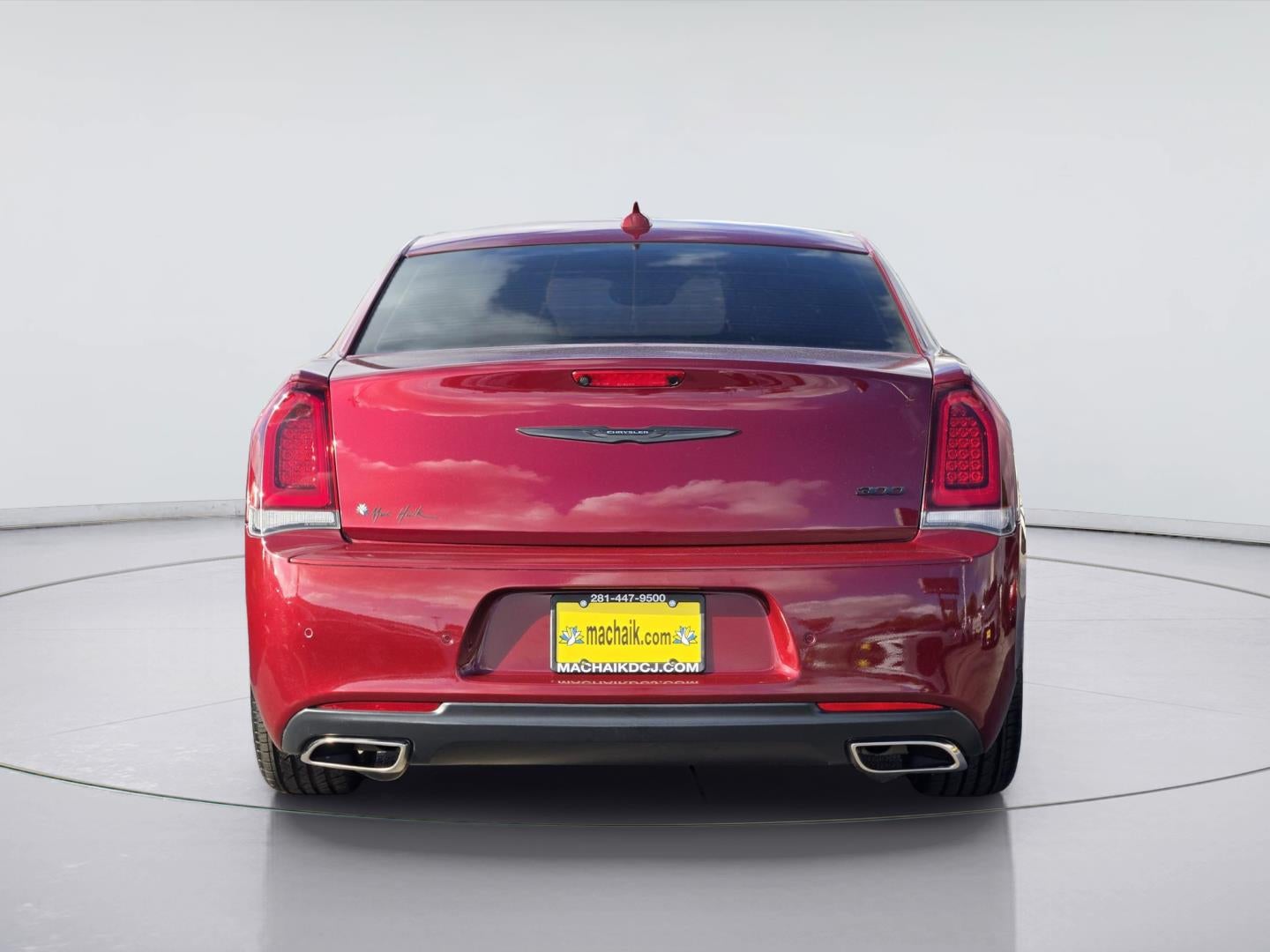 2023 Chrysler 300 Touring L