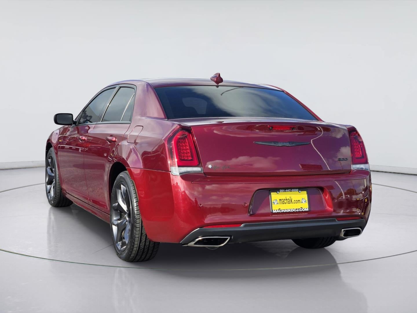 2023 Chrysler 300 Touring L