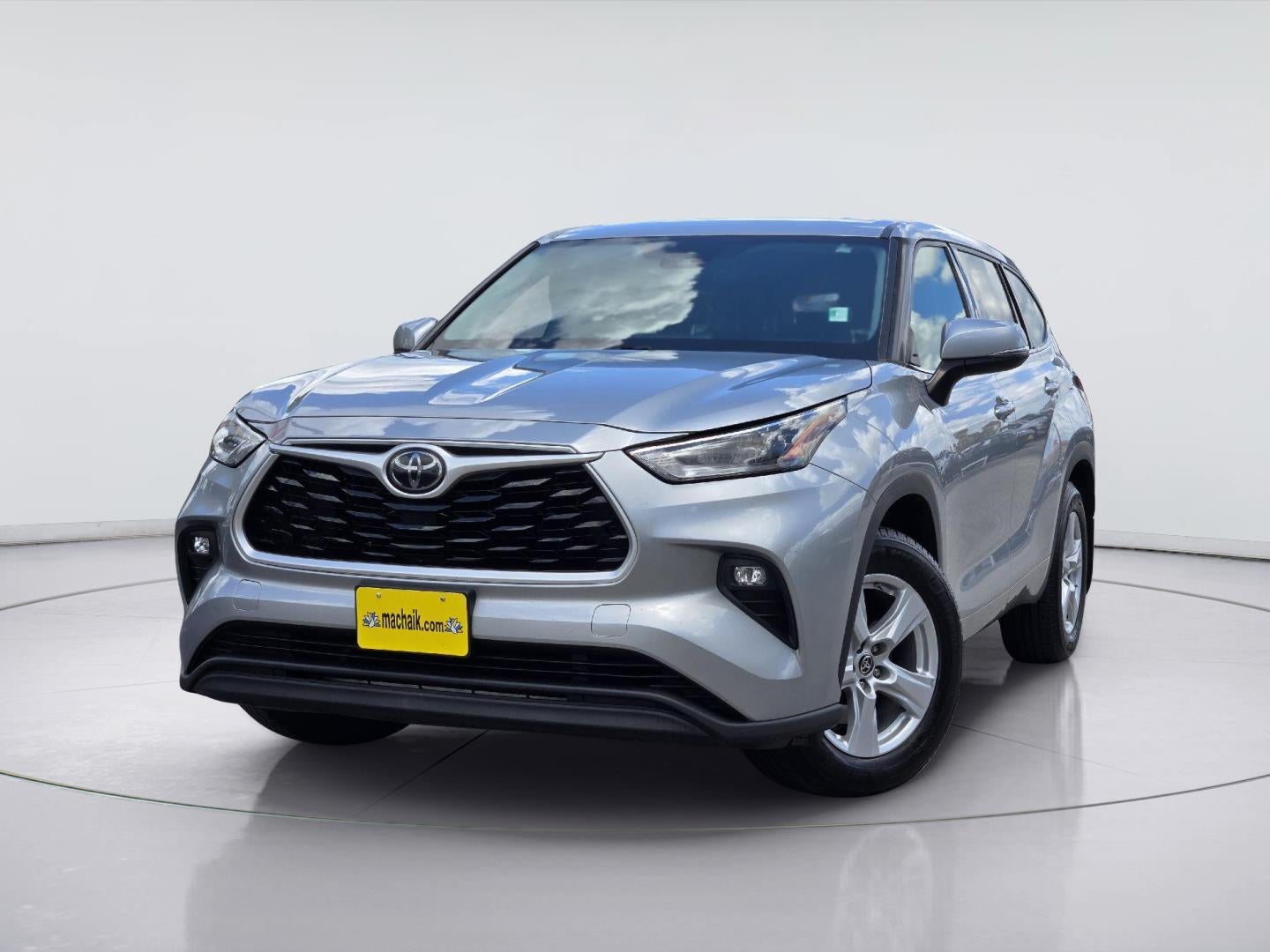 2020 Toyota Highlander LE