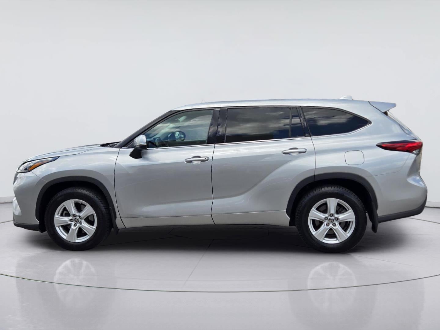 2020 Toyota Highlander LE