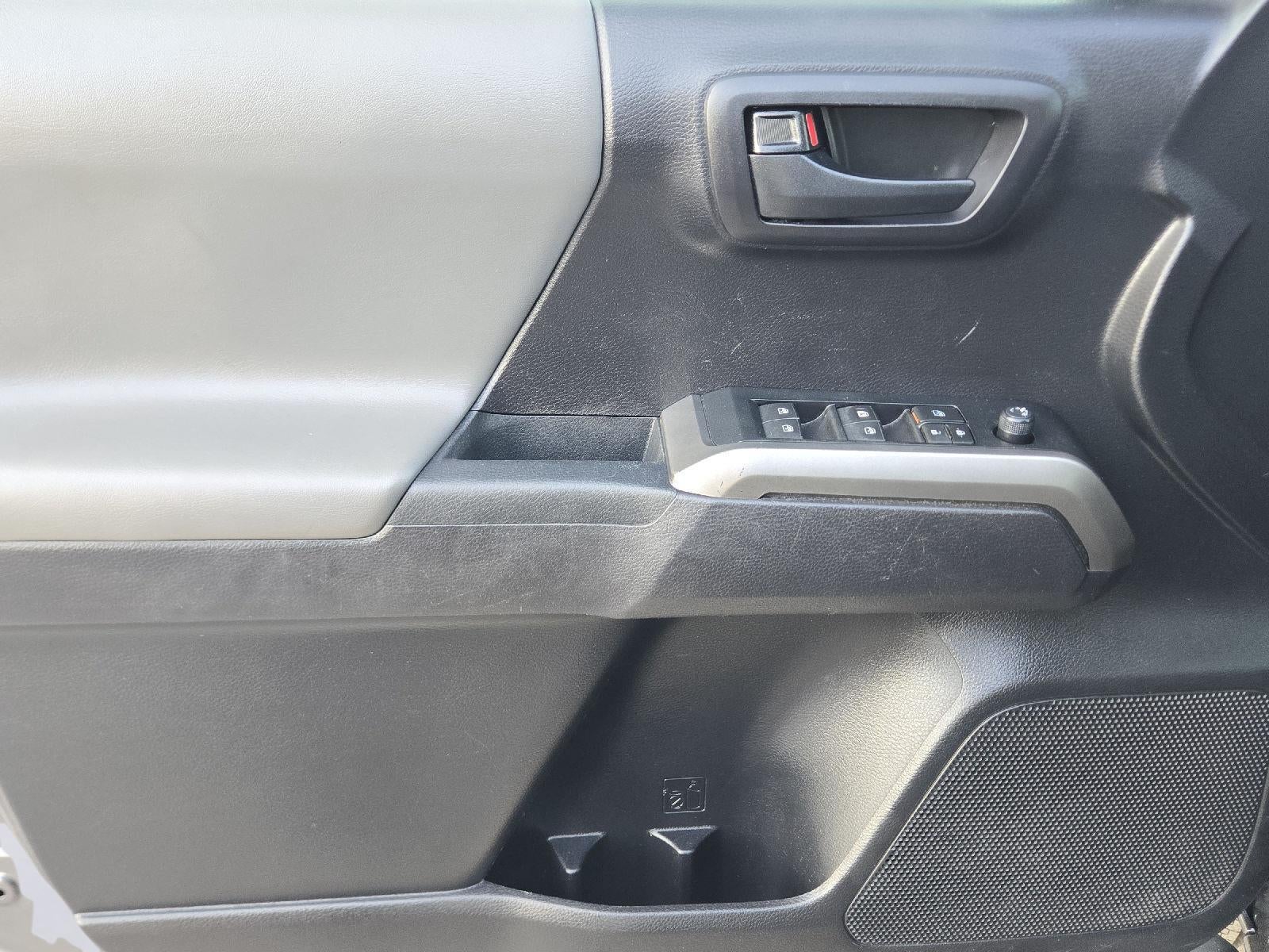 2020 Toyota Tacoma SR5 V6