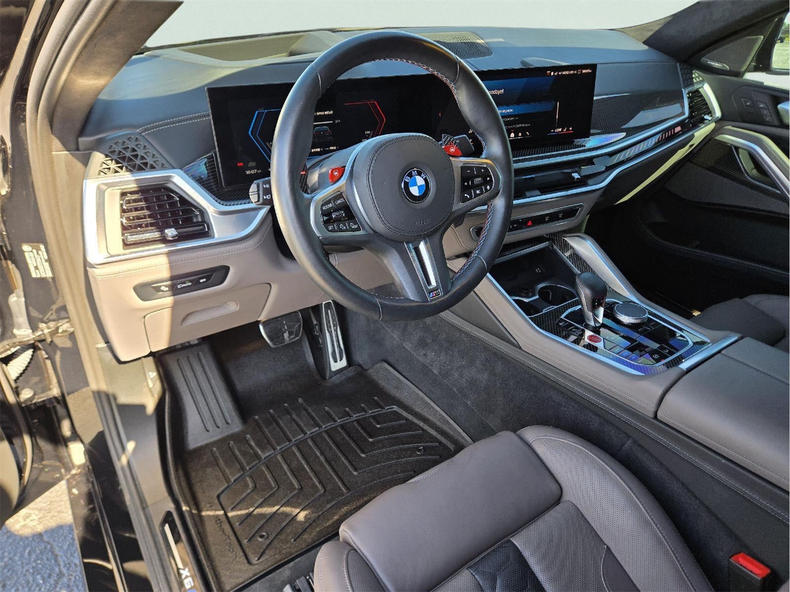 2025 BMW X6 M Base