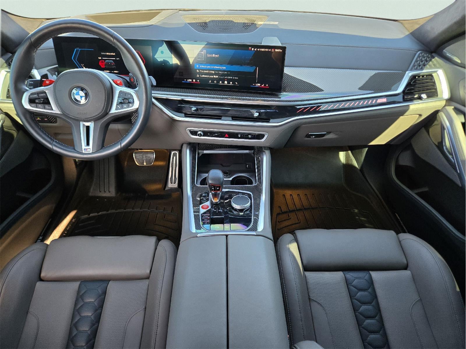 2025 BMW X6 M Base