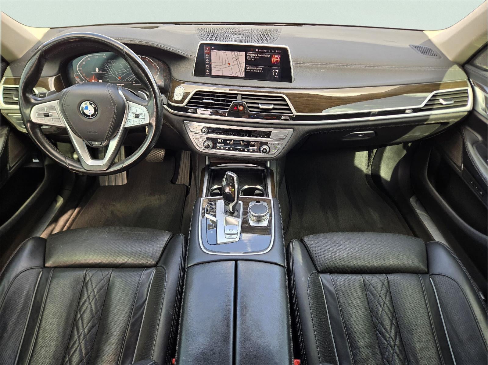 2022 BMW 7 Series 740i