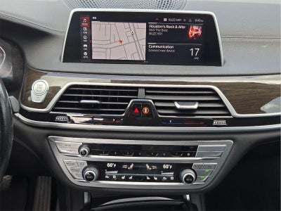 2022 BMW 7 Series 740i