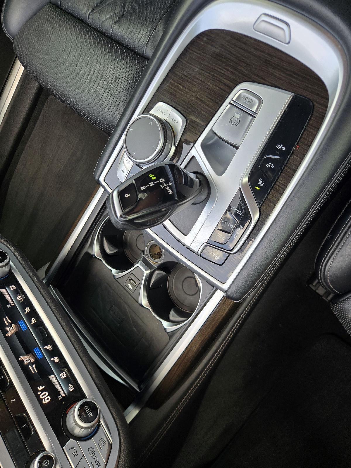 2022 BMW 7 Series 740i