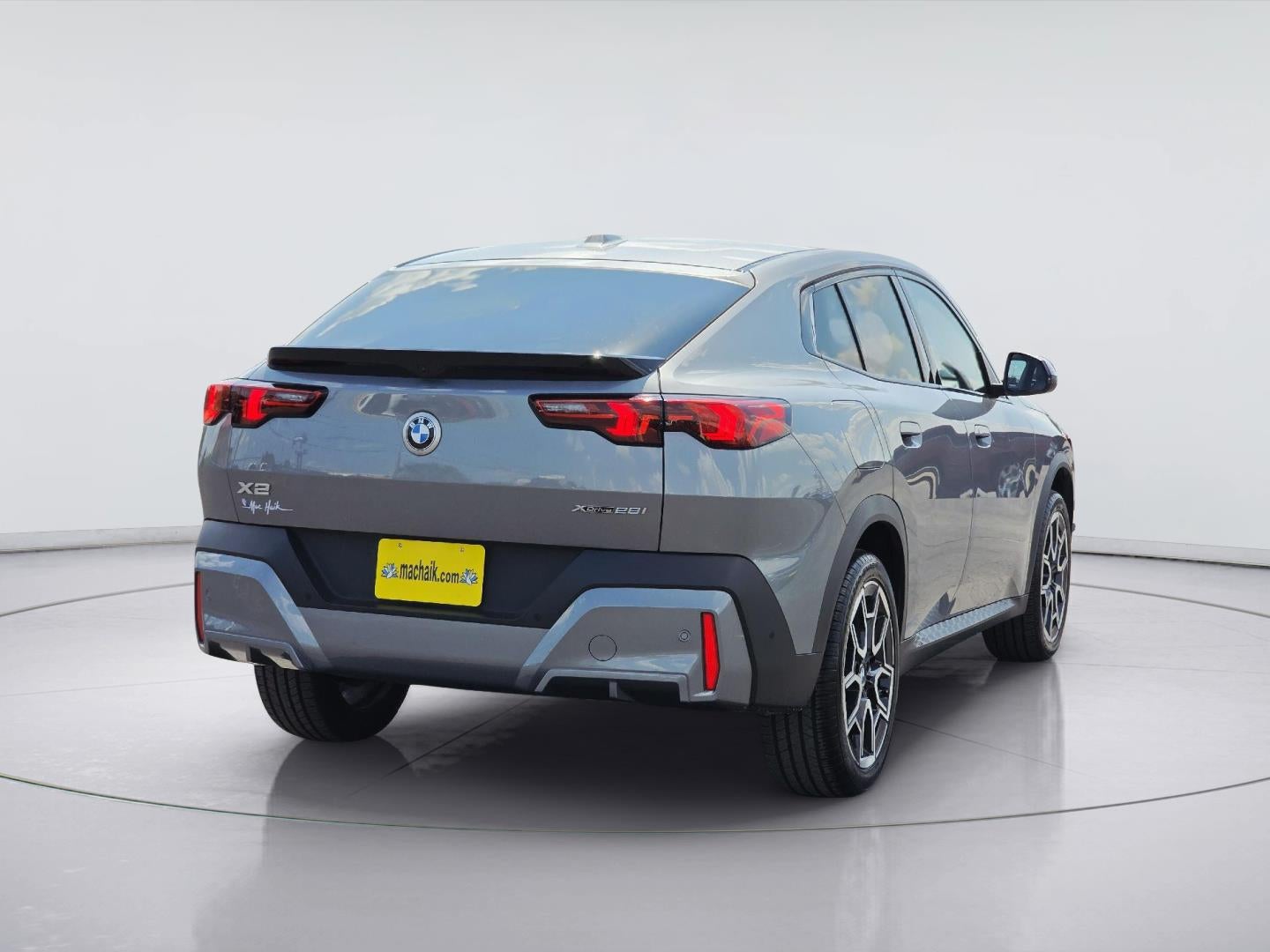 2025 BMW X2 xDrive28i