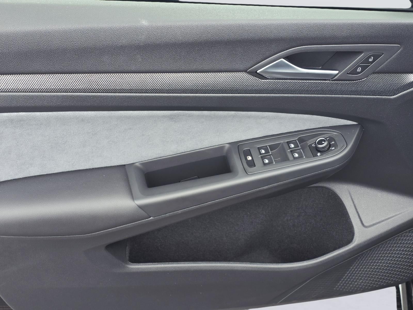 2026 Volkswagen Golf R Base