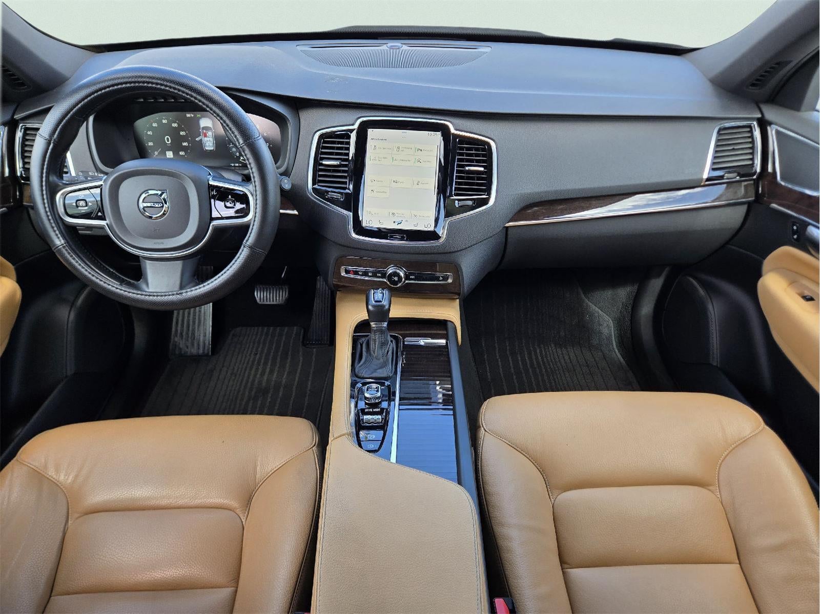 2017 Volvo XC90 Momentum