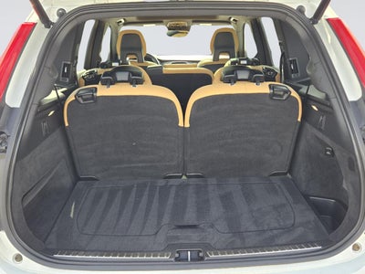 2017 Volvo XC90 Momentum