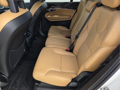 2017 Volvo XC90 Momentum