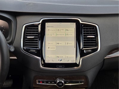 2017 Volvo XC90 Momentum