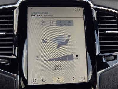 2017 Volvo XC90 Momentum