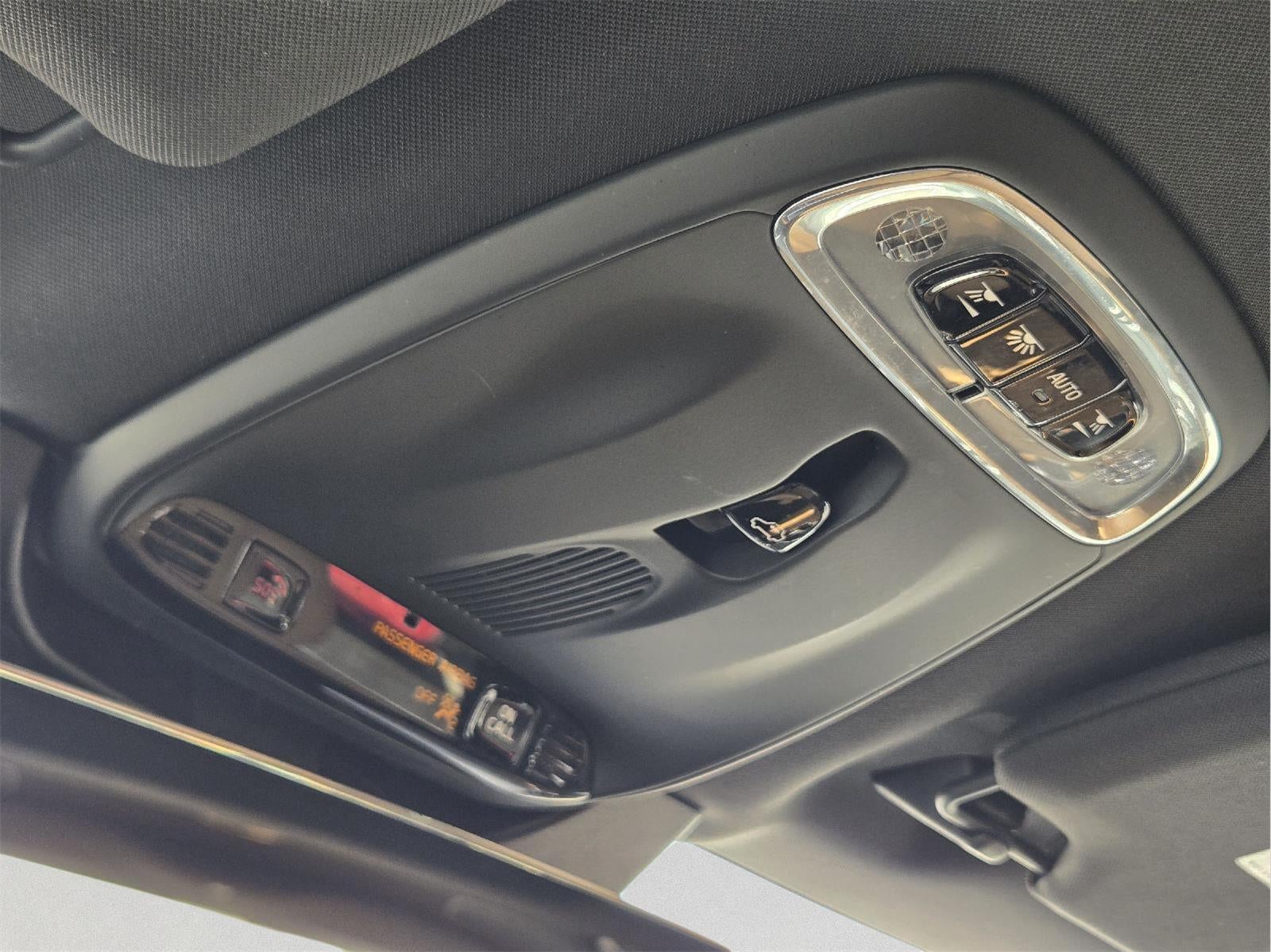 2017 Volvo XC90 Momentum