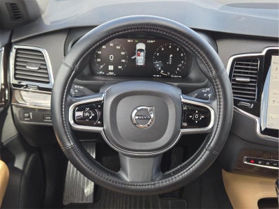 2017 Volvo XC90 Momentum
