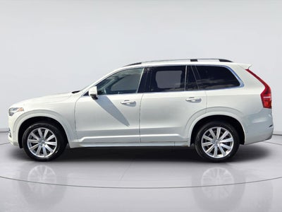 2017 Volvo XC90 Momentum
