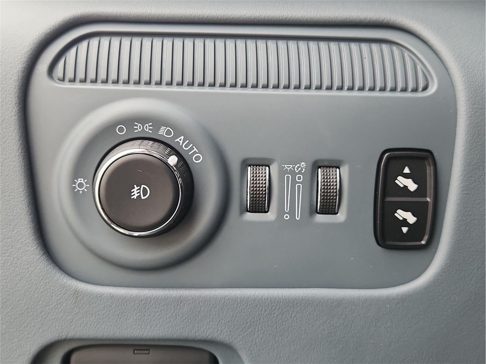 2023 Jeep Grand Wagoneer Series II