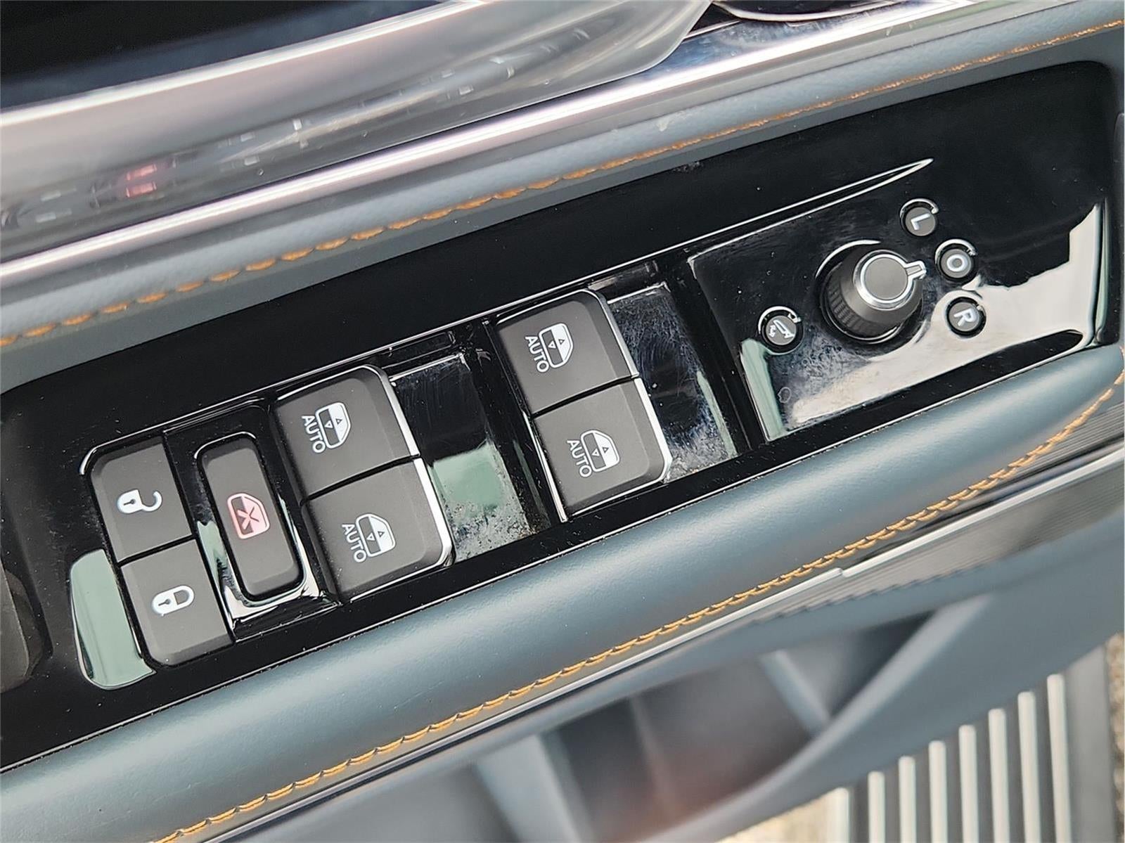2023 Jeep Grand Wagoneer Series II