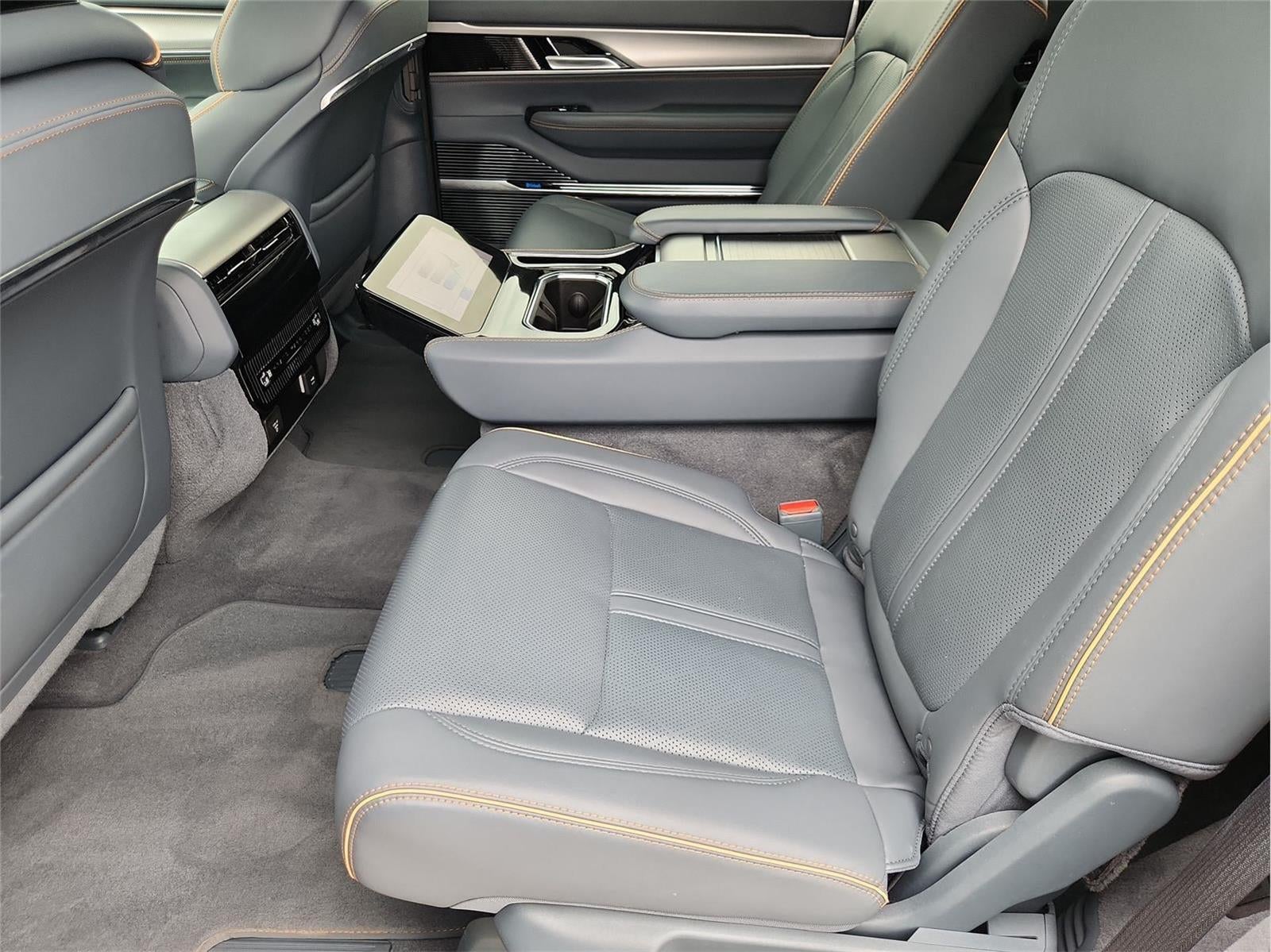 2023 Jeep Grand Wagoneer Series II