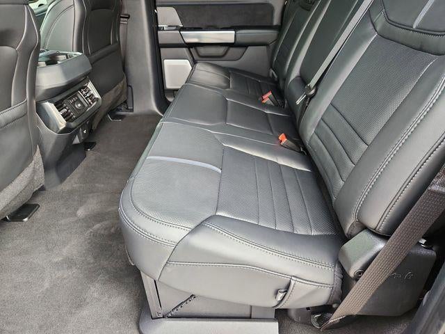 2025 Ford Super Duty F-250 Platinum