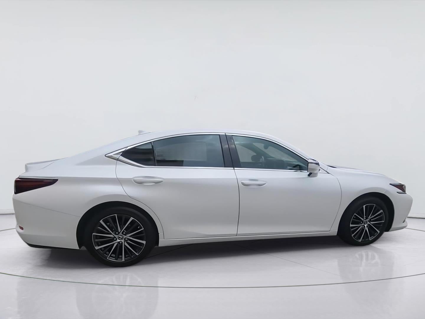 2024 Y ES350 Base