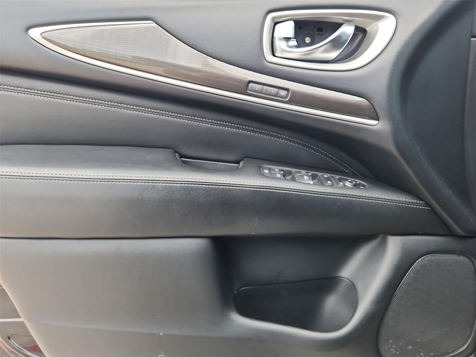2019 INFINITI QX60 LUXE