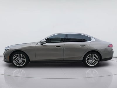 2024 BMW 5 Series 530i