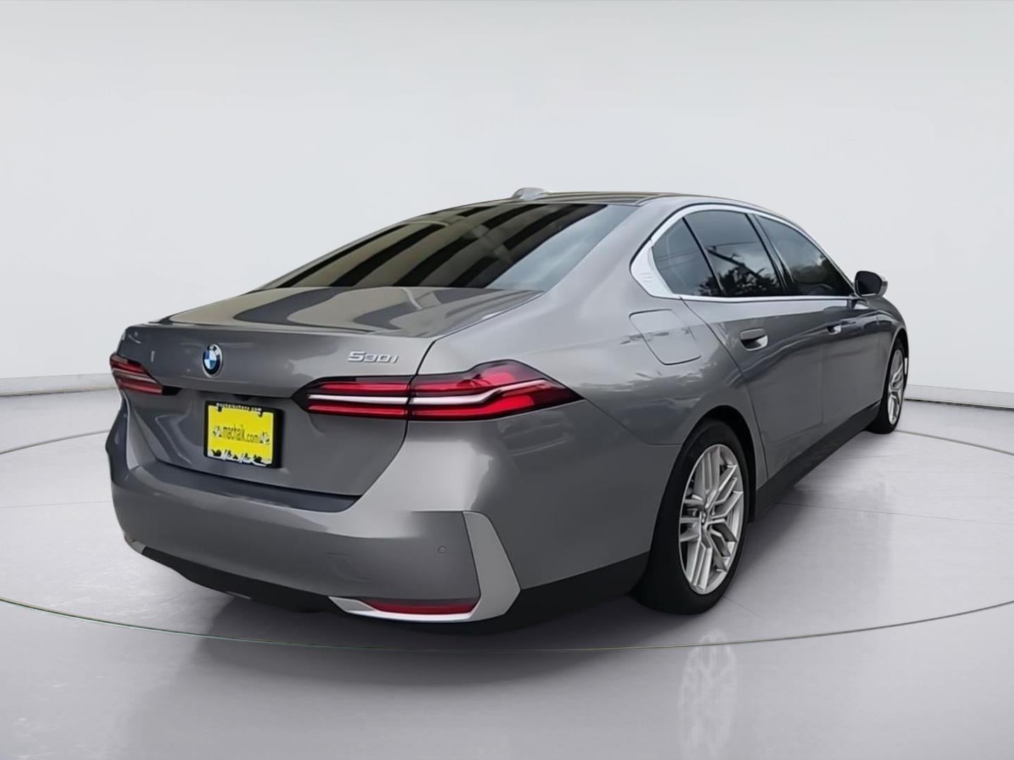 2024 BMW 5 Series 530i