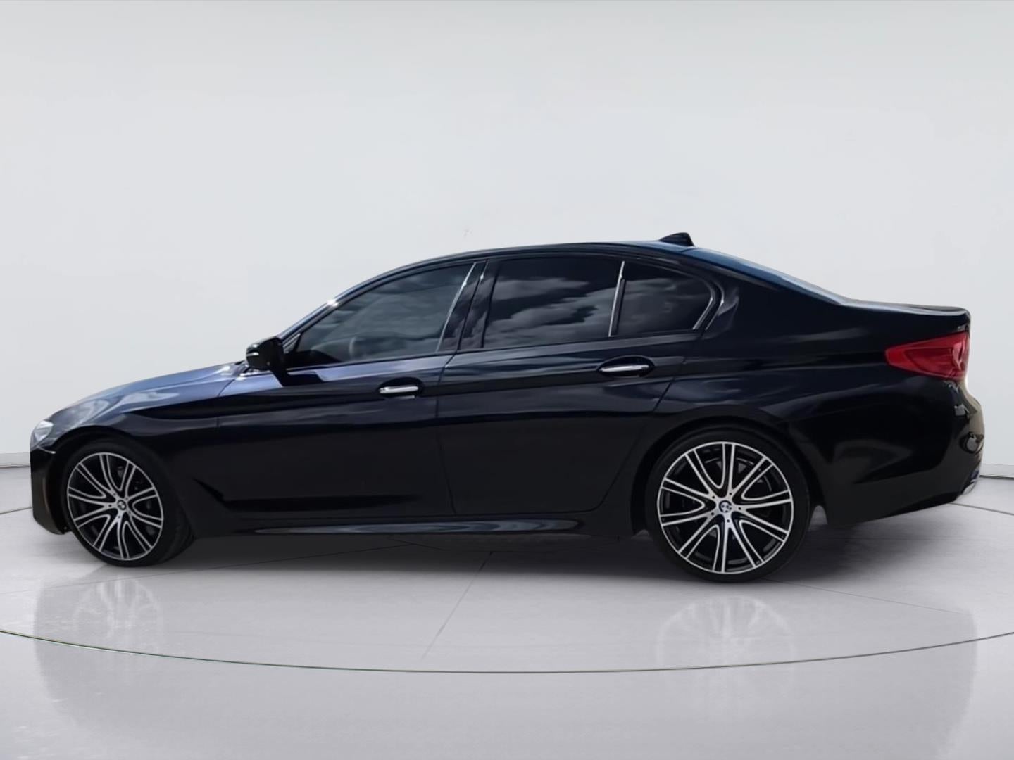 2017 BMW 5 Series 540i