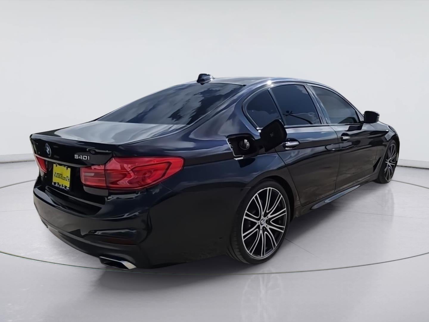 2017 BMW 5 Series 540i