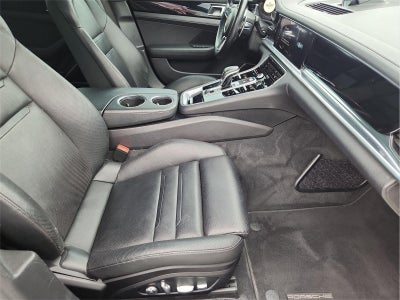 2018 Porsche Panamera 4