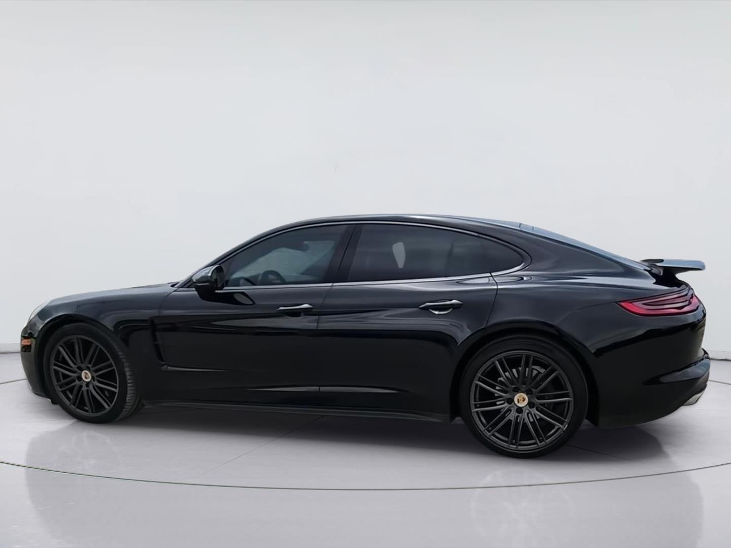 2018 Porsche Panamera 4