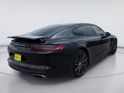2018 Porsche Panamera 4