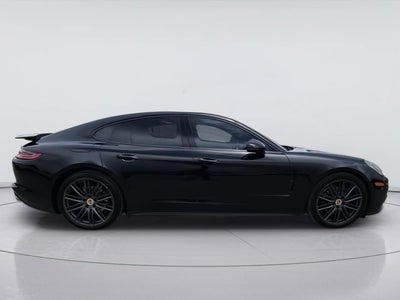 2018 Porsche Panamera 4